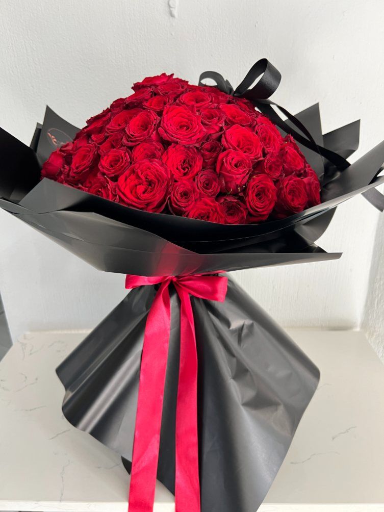 100 Red Roses Bouquet for Valentine’s Day-JHB ONLY - Image 2