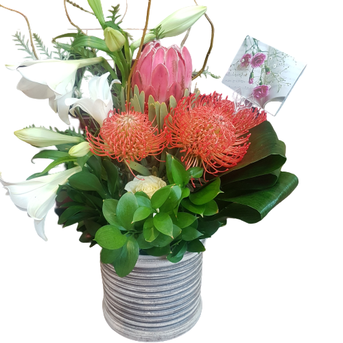 Clay vase with a rustic selection of Pin Cushion and Protea VM2 - Image 2